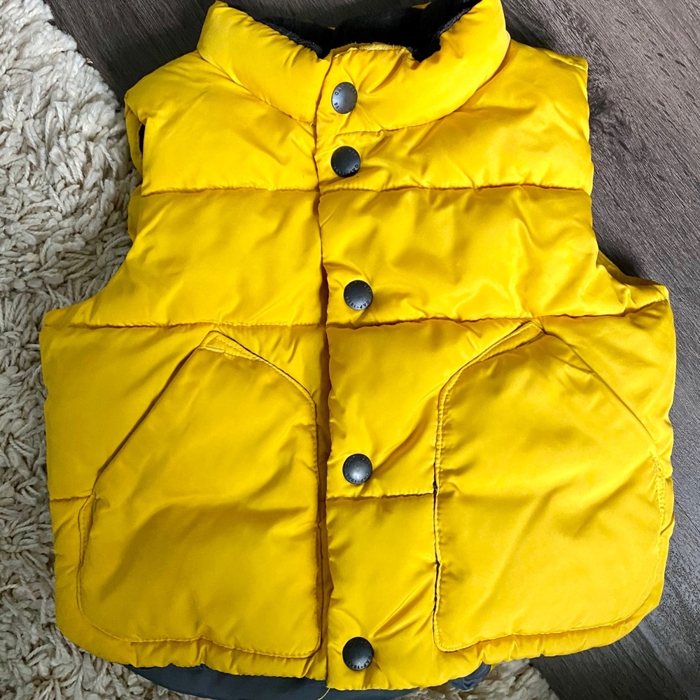 Gap Kids Puffer Vest 12-18 months